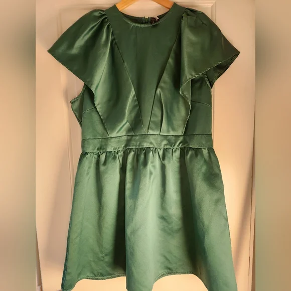 Emerald Green Sateen Dress - Picture 1 of 11